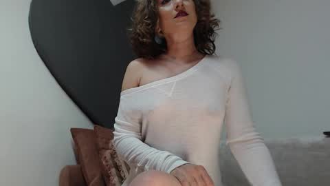 ALICIA--- online show from March 27, 7:21 am