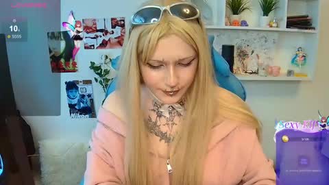 technical_face_powder_error online show from April 16, 1:00 pm