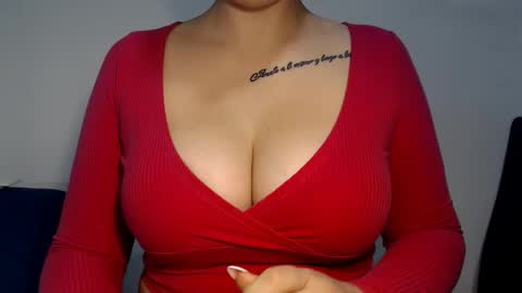 Snapshot of teeyara_ chatting on October 9, 7:56 am Teeyara online show from October 9, 7:56 am