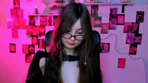 your love online show from April 18, 7:58 pm