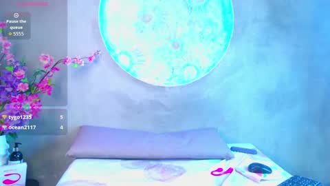 CALL ME TERRA online show from April 29, 6:13 pm