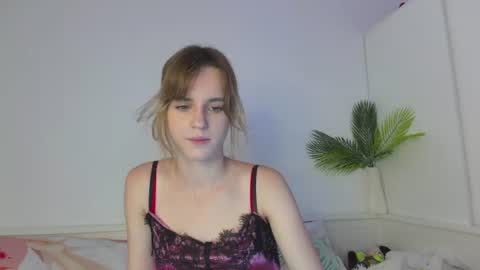 tessa_shy_ online show from June 30, 5:56 pm