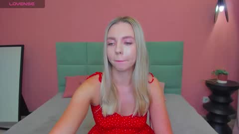 Tessa 3 online show from September 14, 1:36 am