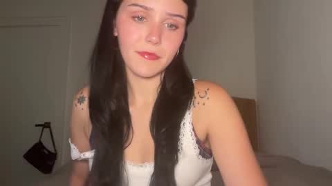 Snapshot of tessadovee chatting on September 16, 11:46 pm tessadovee online show from September 16, 11:46 pm