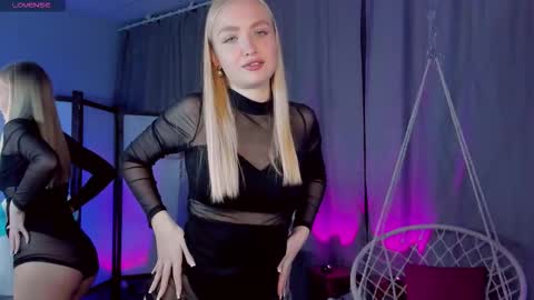 TessaHamilton online show from December 21, 8:29 am