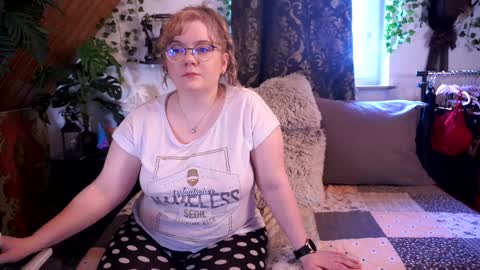 Tessa online show from January 28, 9:19 am