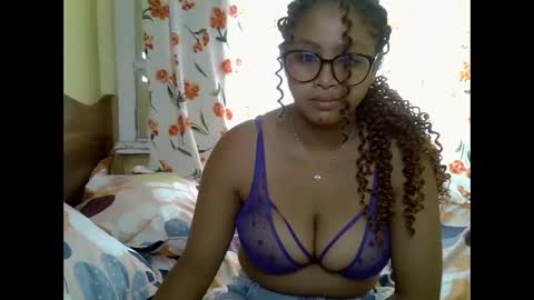 tessmia online show from April 20, 7:44 am