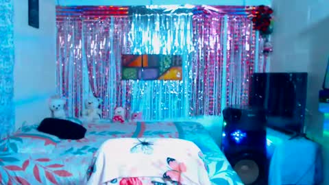 thaliaa  online show from September 25, 5:39 am