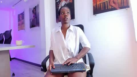 ThaliaWest online show from November 23, 11:56 am