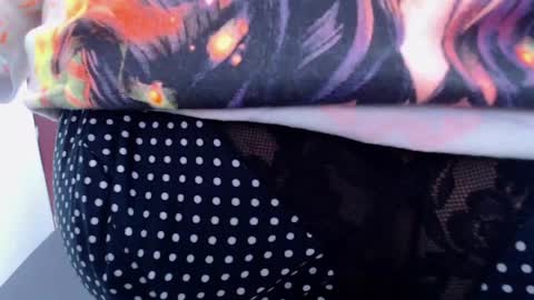  Thalia  online show from April 15, 3:34 pm