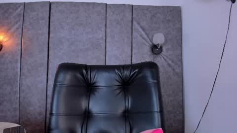 thara webstter online show from July 15, 11:48 am