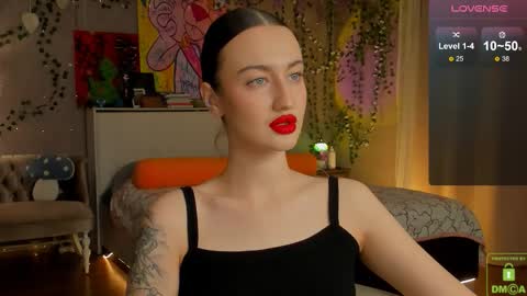 Your Eva online show from October 25, 7:05 am