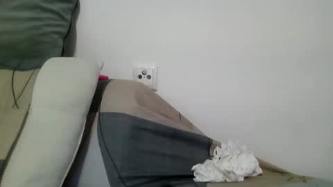 the crazy travellers online show from February 11, 7:10 am