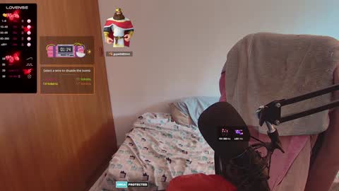 Snapshot of thecherry_paulette chatting on January 10, 7:32 pm Paulette online show from January 10, 7:32 pm