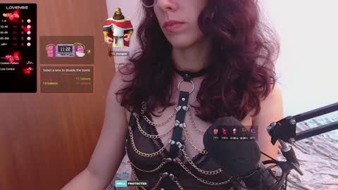 Snapshot of thecherry_paulette chatting on January 13, 6:38 pm Paulette online show from January 13, 6:38 pm