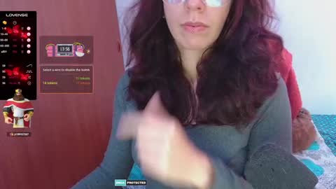 Snapshot of thecherry_paulette chatting on February 17, 9:54 pm Paulette online show from February 17, 9:54 pm
