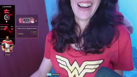 Snapshot of thecherry_paulette chatting on February 25, 6:36 am Paulette online show from February 25, 6:36 am