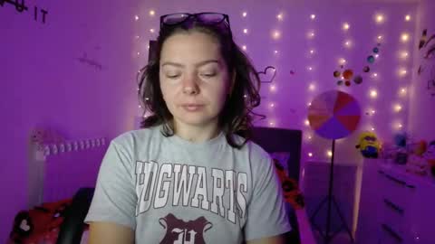 TheFarmergirl online show from September 29, 3:44 am