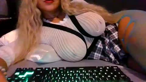 the peach princess  online show from November 4, 4:34 pm