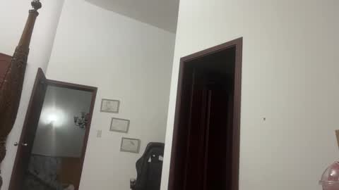 Snapshot of therealcamilabaddie chatting on February 28, 2:31 am therealcamilabaddie online show from February 28, 2:31 am