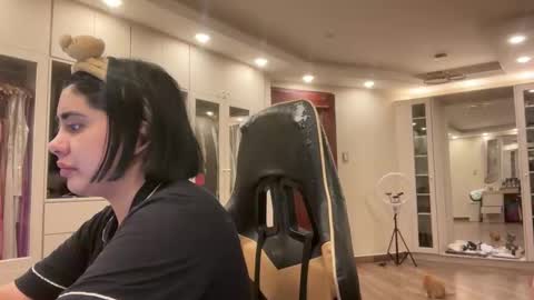 therealcamilabaddie online show from November 10, 8:53 am