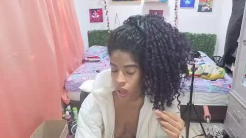 thiana_horny online show from July 10, 3:23 pm