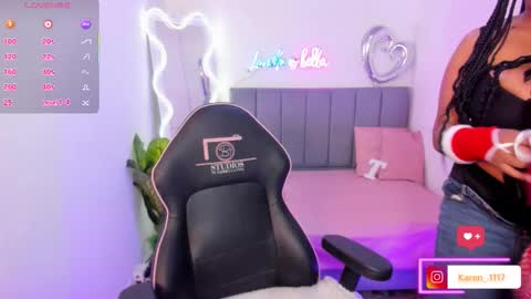  thiana  online show from December 3, 3:09 am