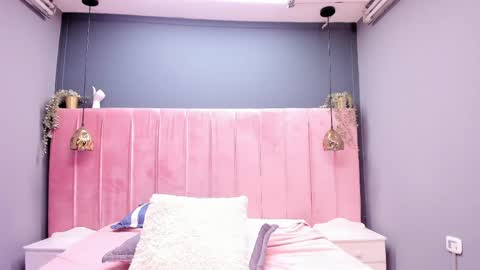 thiara_gh online show from April 8, 6:15 am