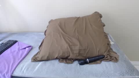 thickdollxx online show from January 31, 6:35 am