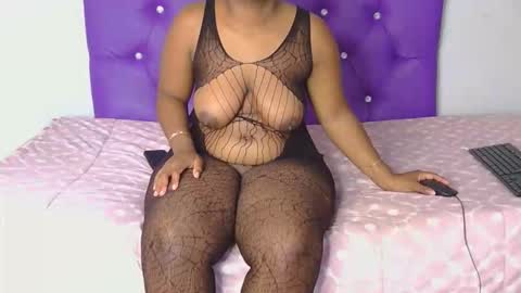 thickgripper online show from April 17, 6:59 am