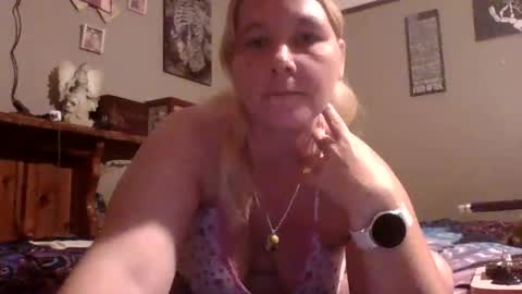 Thickthighs92 online show from October 5, 12:04 am