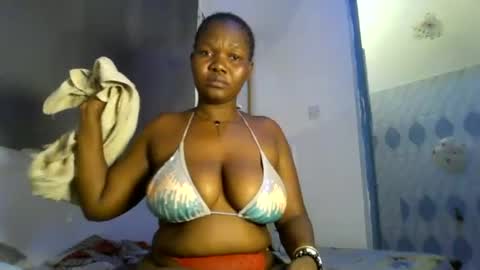 thickyass12 online show from July 2, 11:05 am