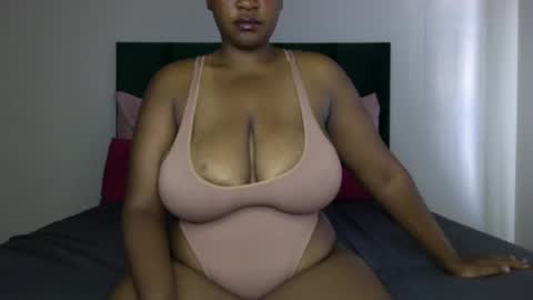 throatgoat2121 online show from January 20, 7:15 am