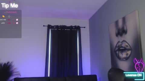 Tia Bella online show from January 5, 8:12 pm