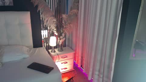 LIA online show from April 2, 2:47 pm