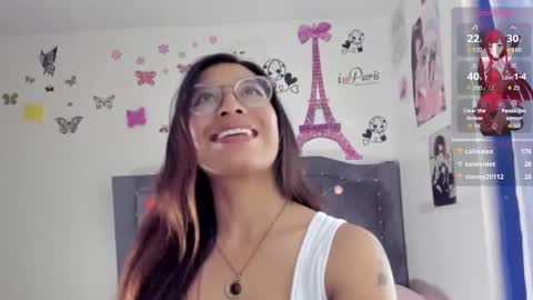 Snapshot of tiana_violet chatting on October 4, 2:17 am tiana_violet online show from October 4, 2:17 am