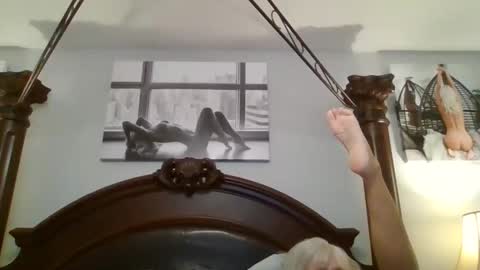 Snapshot of ticklemepink696969 chatting on January 3, 6:57 pm ticklemepink696969 online show from January 3, 6:57 pm