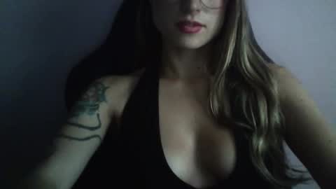 Tifanny online show from November 7, 9:42 pm