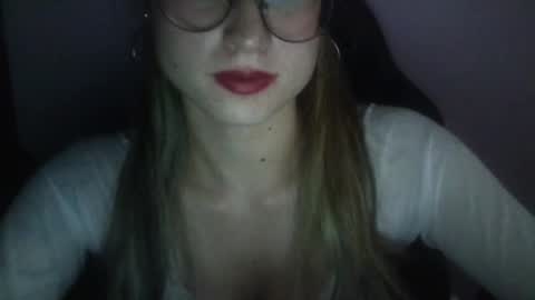 Snapshot of tifanny_a chatting on March 3, 10:51 pm Tifanny online show from March 3, 10:51 pm