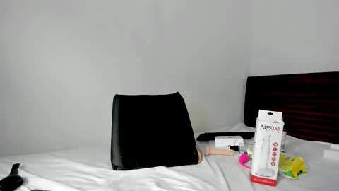 tifanymonroehot online show from November 8, 12:43 pm