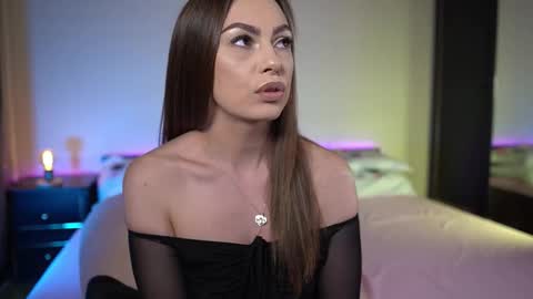 Tiffany online show from March 19, 10:25 pm