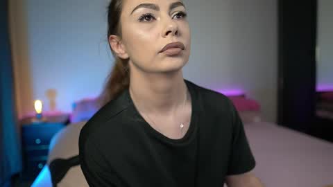 Tiffany online show from March 25, 9:17 pm