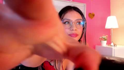 Snapshot of tiffanysuarez_ chatting on September 12, 10:17 pm Stefany Suarez online show from September 12, 10:17 pm