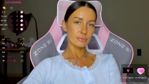 Tina online show from April 25, 10:29 am