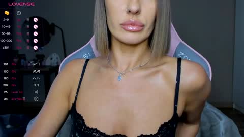 Tina online show from April 17, 11:34 am