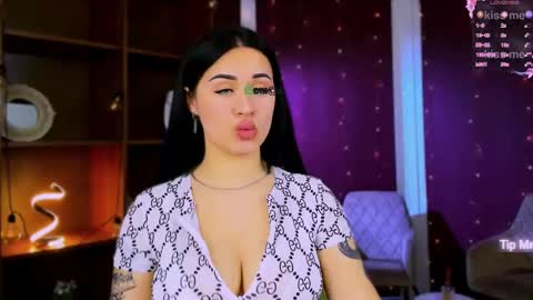 tina_golden1 online show from April 25, 7:33 pm