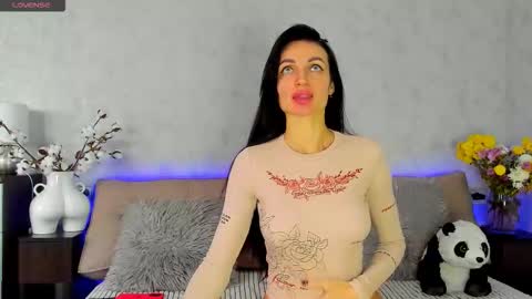 Tina online show from October 26, 11:27 am