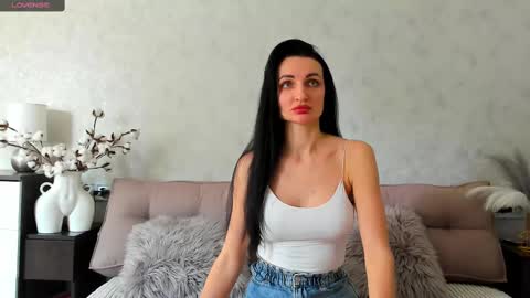 Tina online show from February 24, 11:41 am