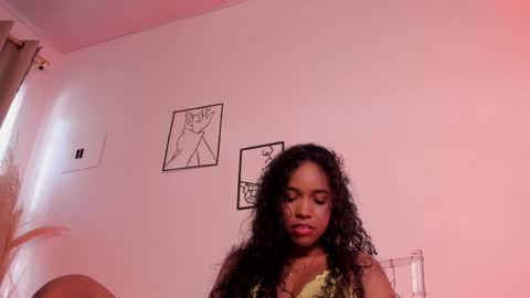 T I N A online show from March 28, 9:35 pm