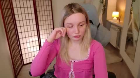 tinasiner online show from January 13, 2:32 pm